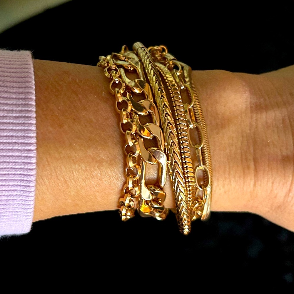 NWT Garden Party Gold Bracelet Set